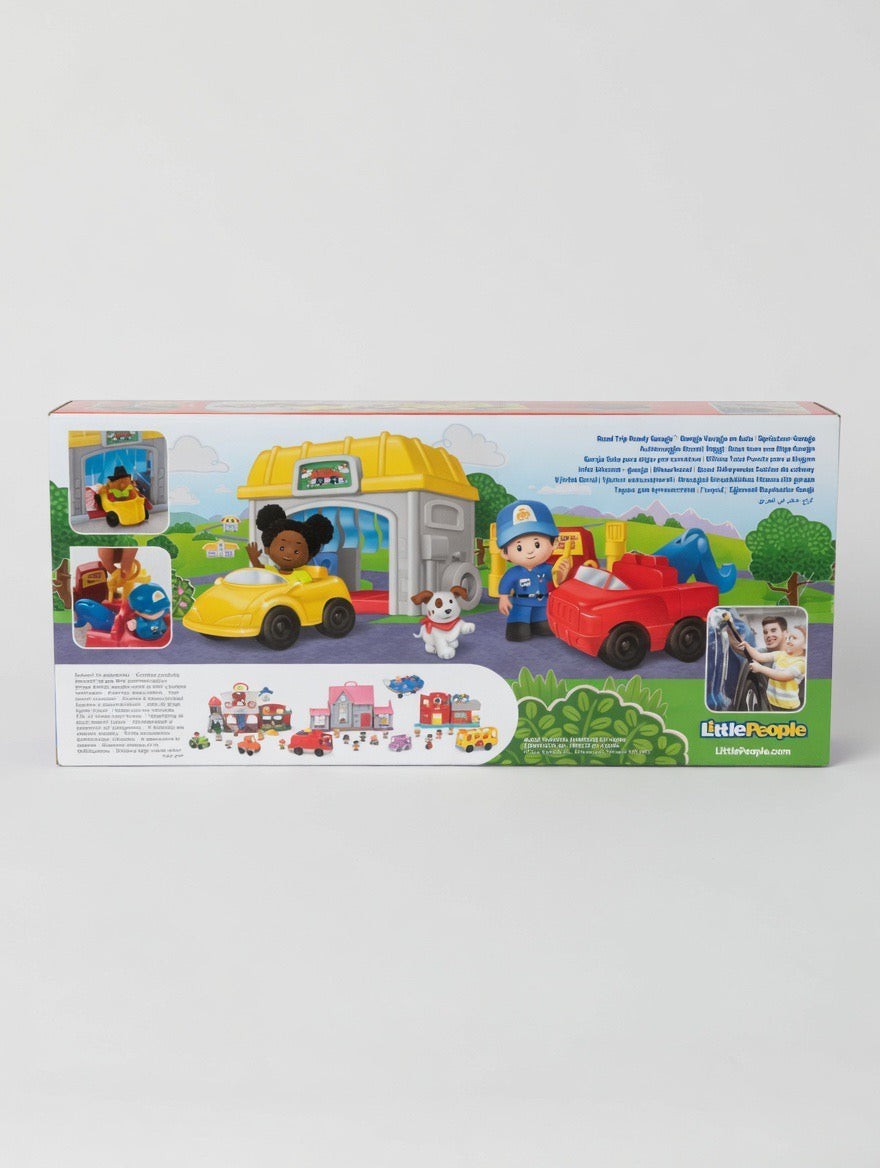 Fisher-Price Little People Road Trip Ready Garage Playset – Car Wash, 2 Cars, 2 Figures & Dog | Ages 1-5