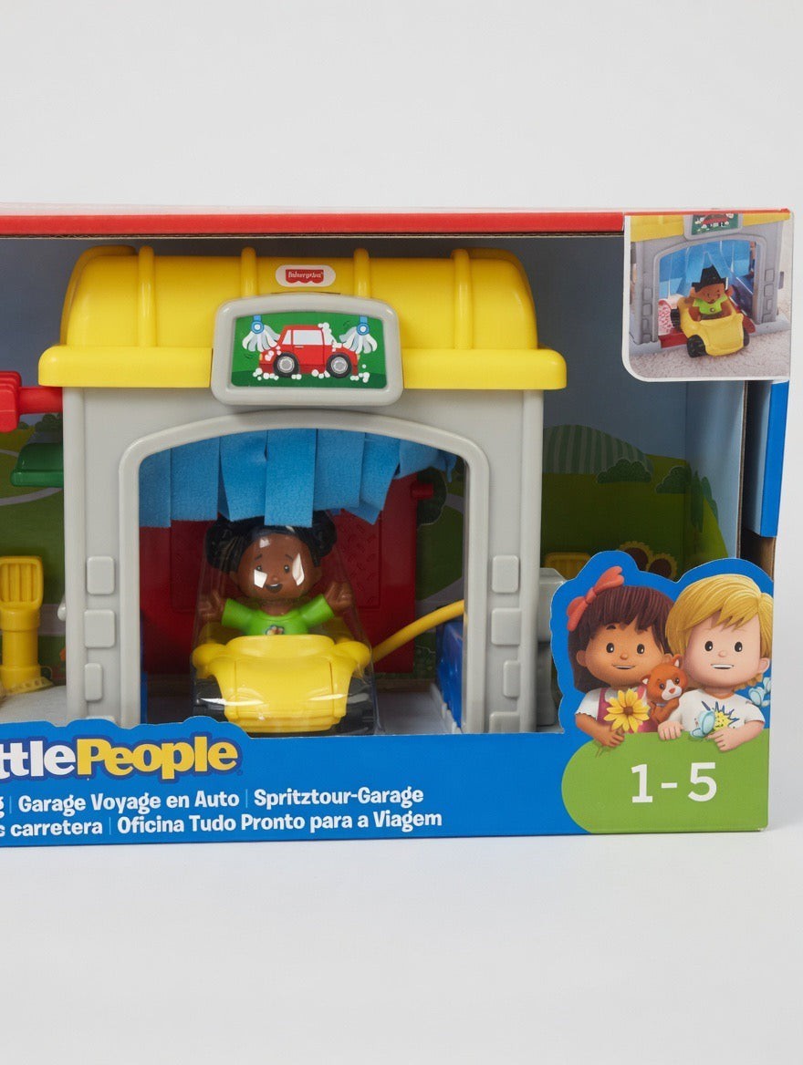 Fisher-Price Little People Road Trip Ready Garage Playset – Car Wash, 2 Cars, 2 Figures & Dog | Ages 1-5