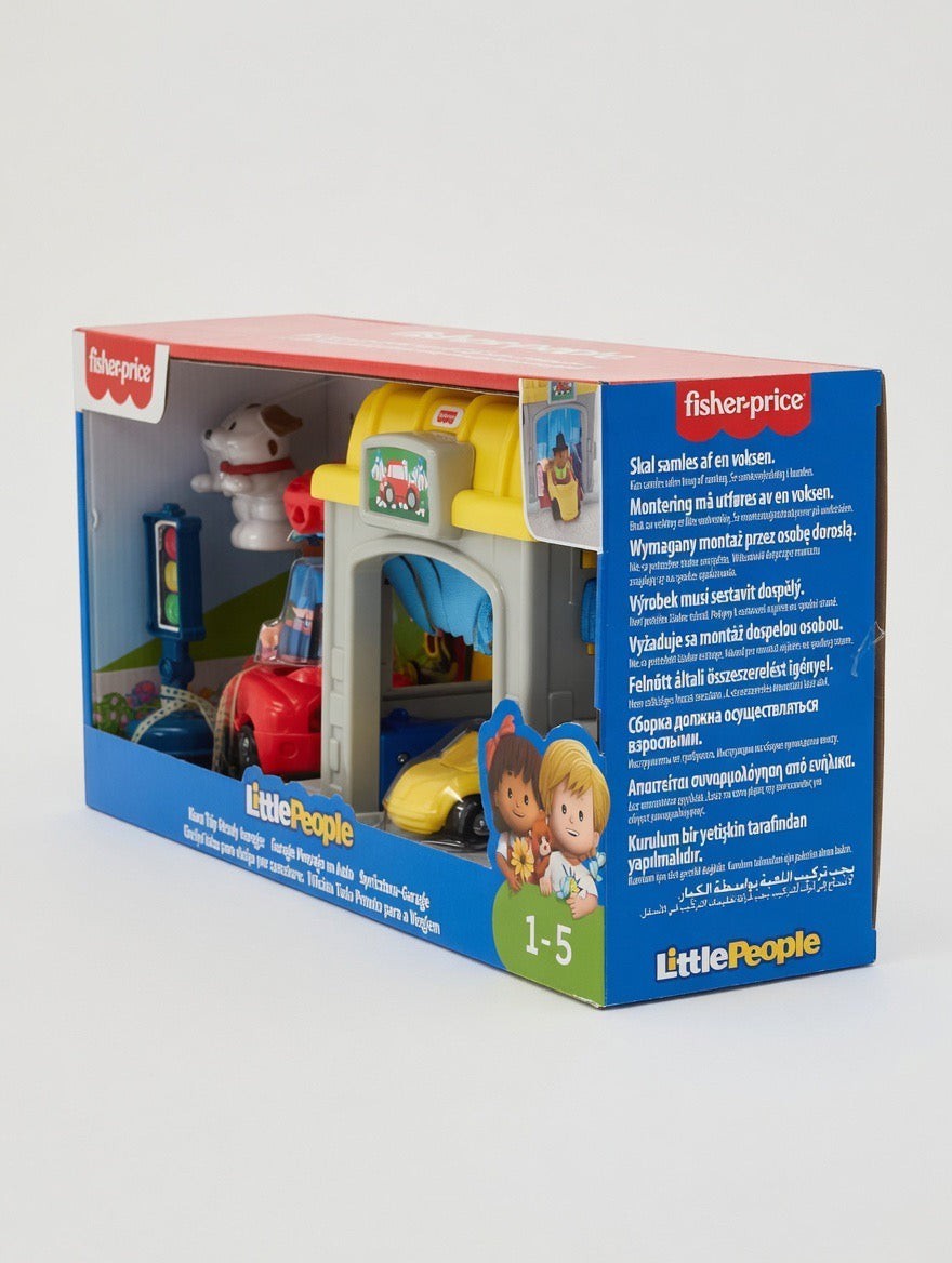 Fisher-Price Little People Road Trip Ready Garage Playset – Car Wash, 2 Cars, 2 Figures & Dog | Ages 1-5